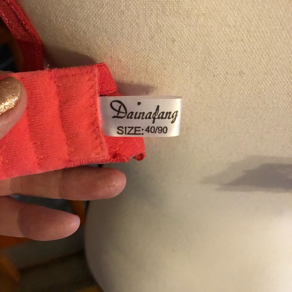 🤗3 for $25 Coral colored underwire bra - Picture 5 of 5